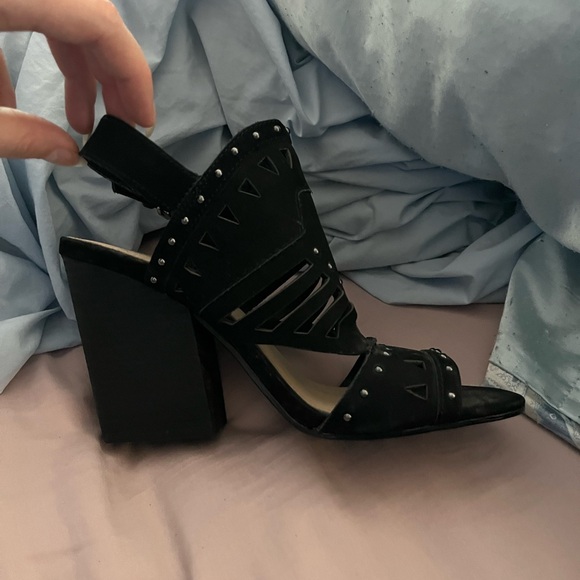 Vince Camuto | Reston Suede Lasercut Studded Block Heeled Sandals | Size 8/38 - Picture 7 of 8